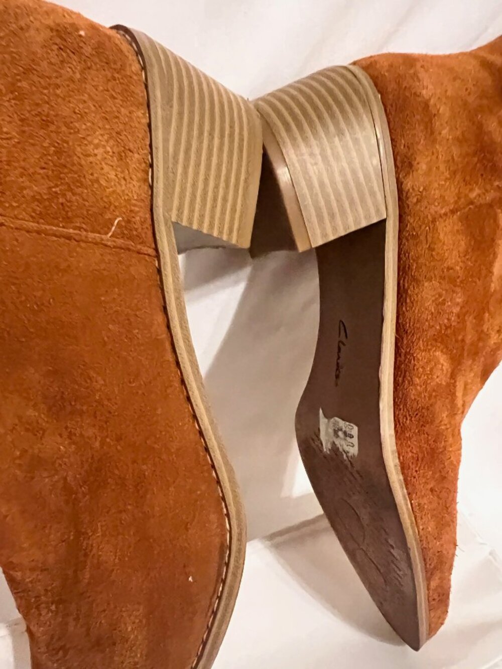 Clarks Somerset Orange Suede Feel Ankle 2" Heeled Bootie Boots-Size 11-Gold Zip - Picture 6 of 14